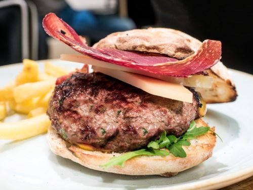 hamburguesa-gourmet-burger-queen-rubia-gallega-1