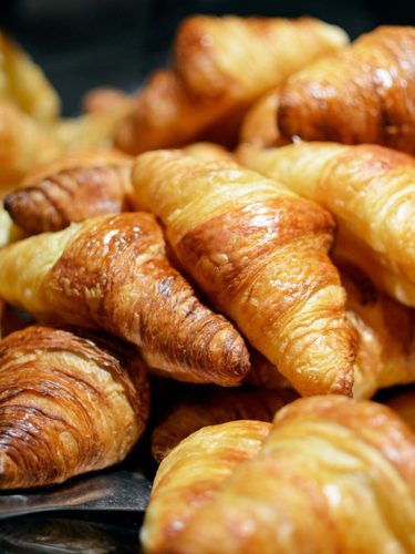 dia-internacional-croissant-queen-burger-gourmet-madrid